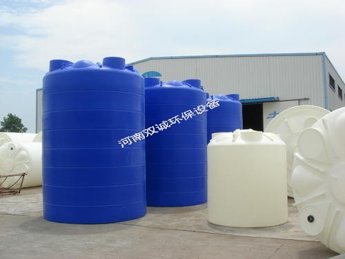 【雙誠儲罐】化工儲罐一體成型的應用優勢是什么?